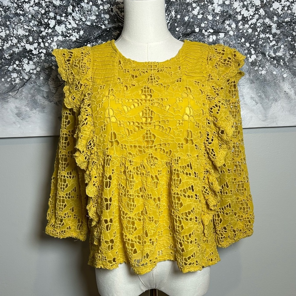 Anthropologie clementine Ruffled eyelet Blouse in vibrant mustard yellow size 4